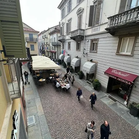 Casa Duomo * Alba (Piedmont)